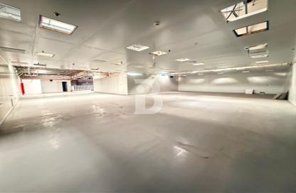 Warehouse - Studio for rent in Dubai Investment Park (DIP) - Dubai Warehouse - Studio for rent in Dubai Investment Park (DIP) - Dubai