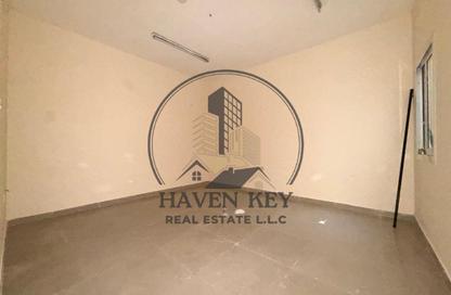 Apartment - 1 - 2 for rent in Fire Station Road - Muwaileh - Sharjah