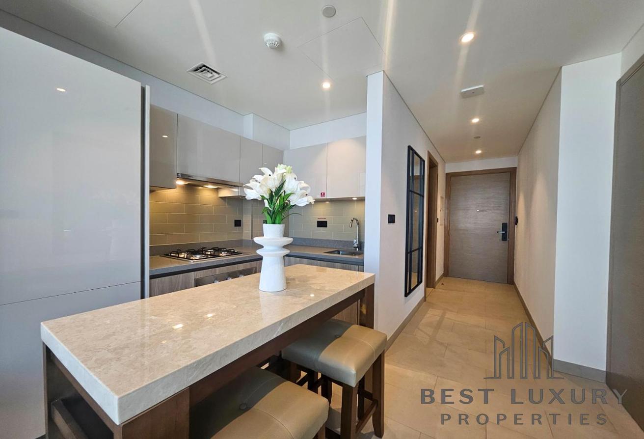1BR | HIGH-END FURNISHED | LAGOON VIEW photo 7