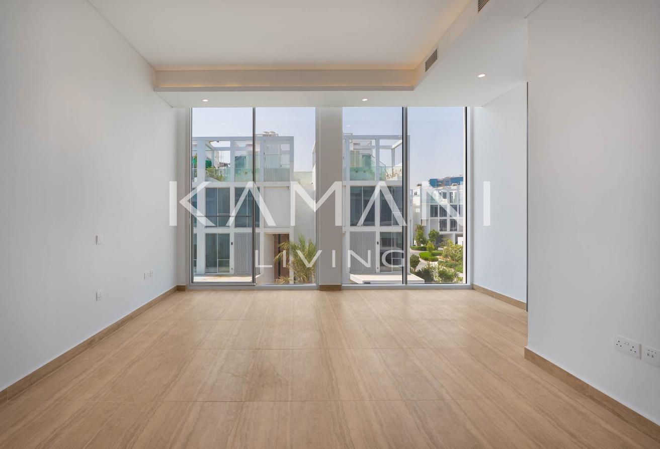 Brand New | 12 Cheques | 4 Bed + Maid | Park View photo 8