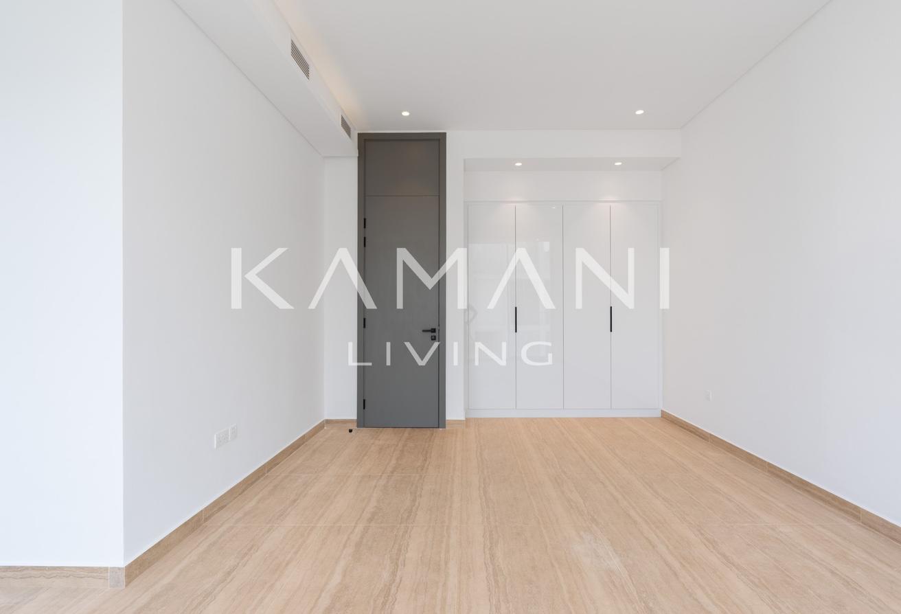 Brand New | 12 Cheques | 4 Bed + Maid | Park View photo 11