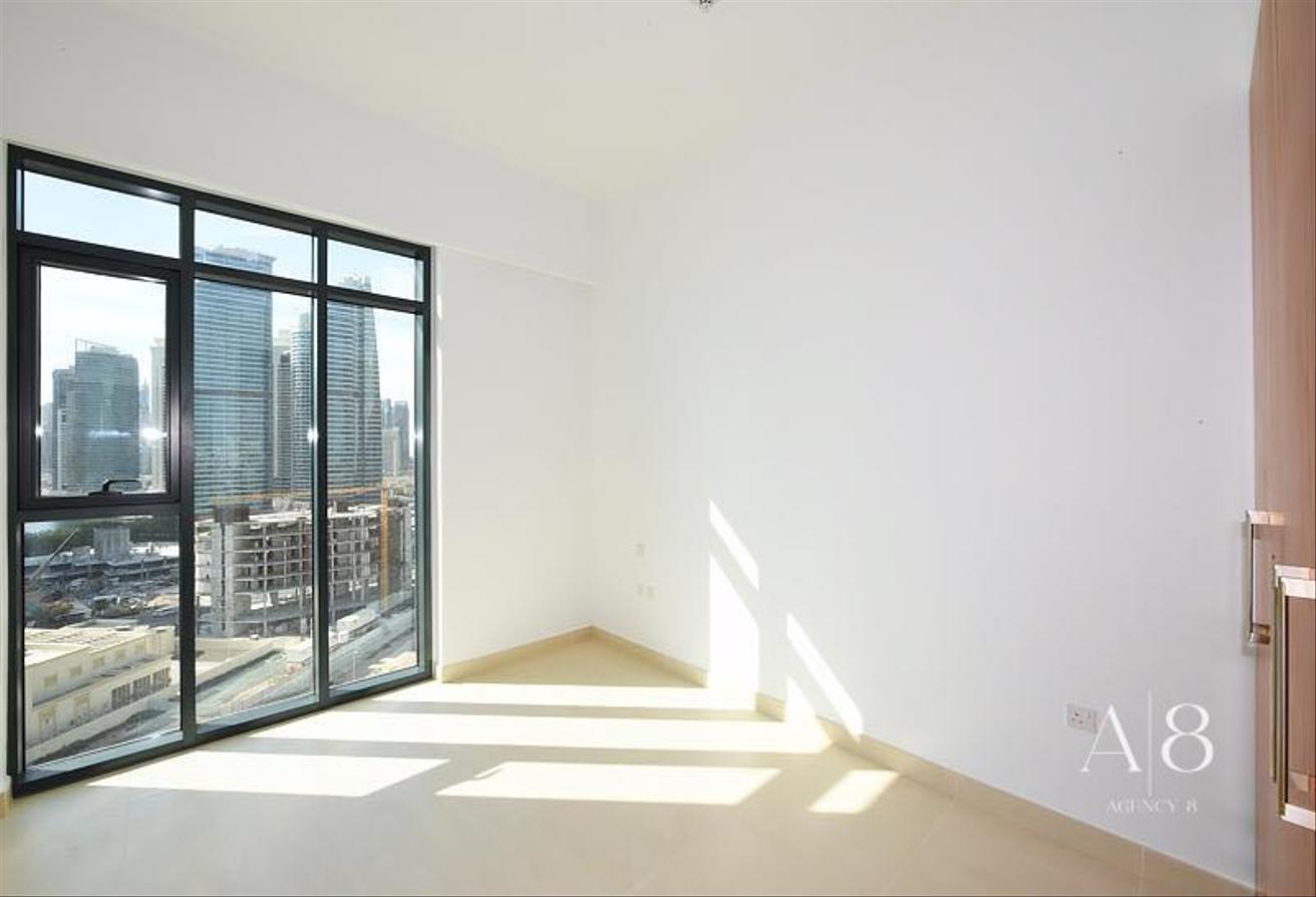 Unfurnished | Available Now | Great View photo 8