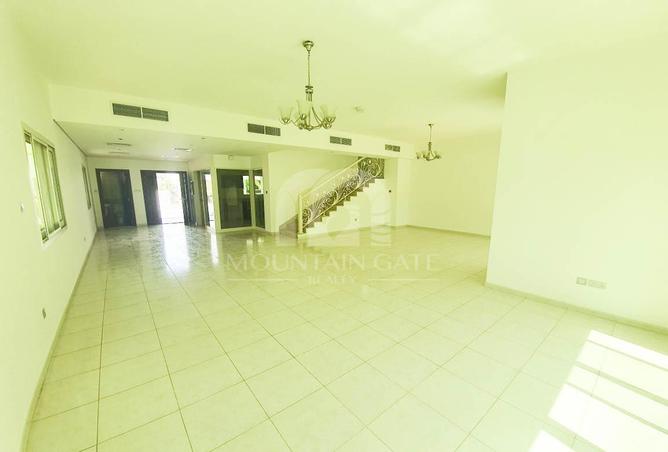 91382839 - صورة العقار 2