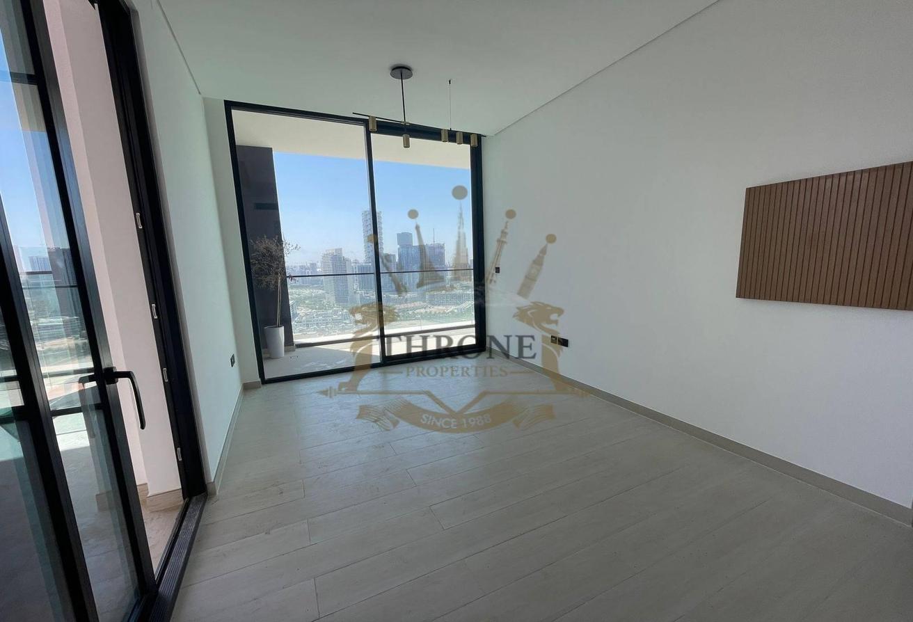 Stunning 2BHK | Private Pool | Huge Balcony photo 8
