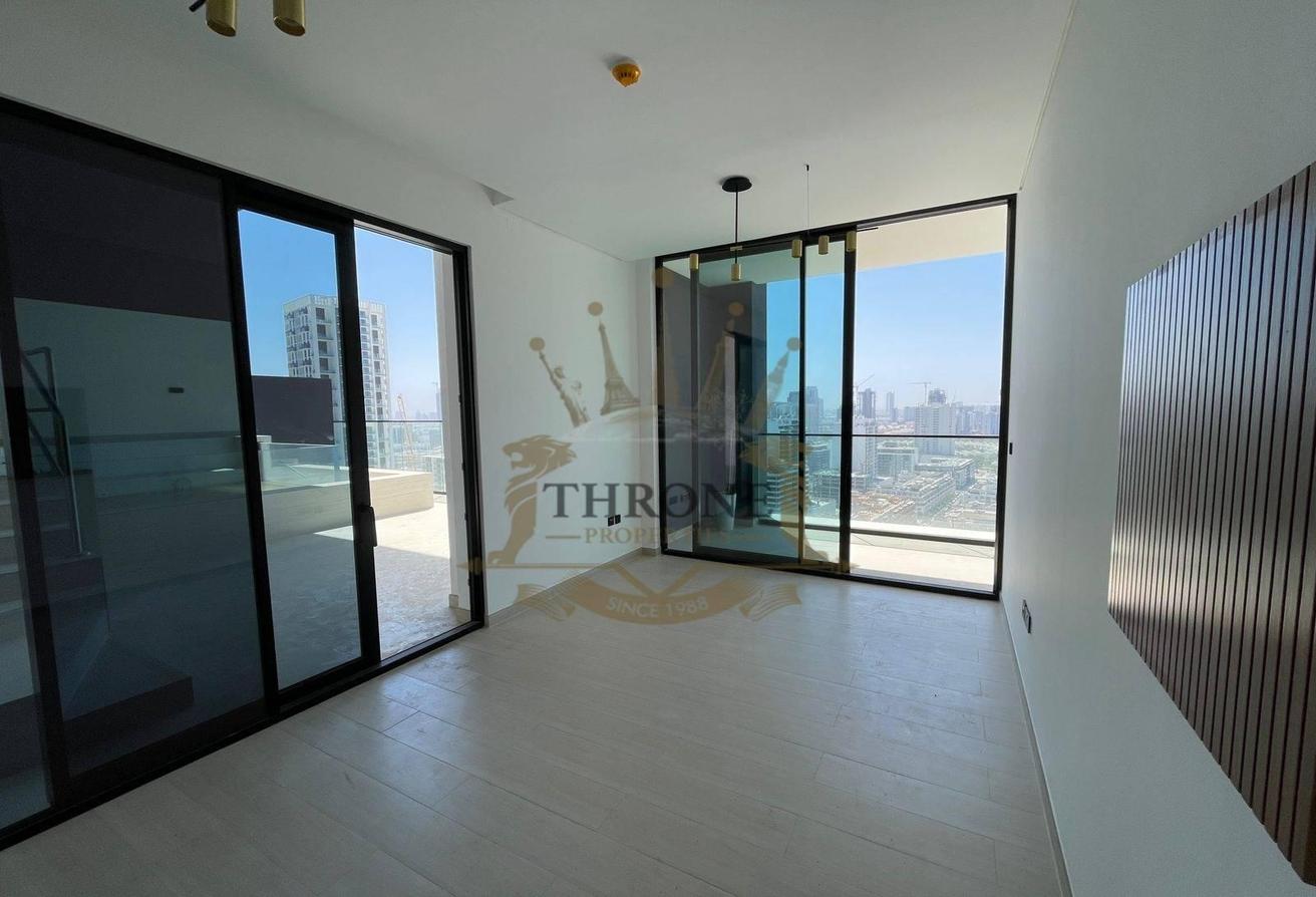 Stunning 2BHK | Private Pool | Huge Balcony photo 6