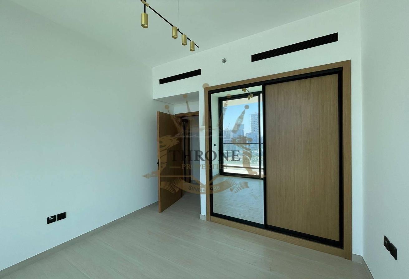 Stunning 2BHK | Private Pool | Huge Balcony photo 9