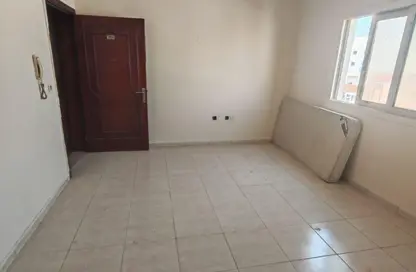 Apartment - 1 Bathroom for rent in Al Butina 9 Building - Al Butina - Sharjah