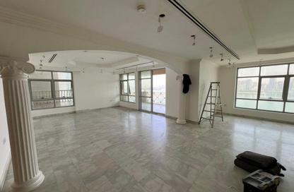 Apartment - 3 Bedrooms - 5 Bathrooms for rent in Al Majaz 3 - Al Majaz - Sharjah