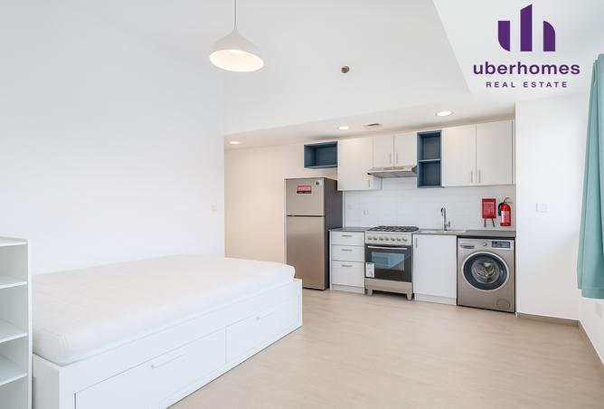 Fully Furnished | Close To Metro | Chiller Free
