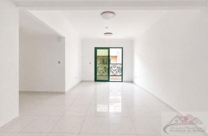 Apartment - 3 Bedrooms - 3 Bathrooms for rent in Muwaileh 29 Building - Muwaileh - Sharjah