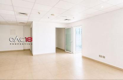 Office Space - Studio for rent in Crystal Tower - Business Bay - Dubai