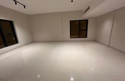 Apartment - 3 Bedrooms - 3 Bathrooms for rent in Gulfa Towers - Al Rashidiya 1 - Al Rashidiya - Ajman