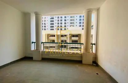 شقة - 4 غرف نوم - 5 حمامات للايجار في برج الهنا - الخالدية - أبوظبي