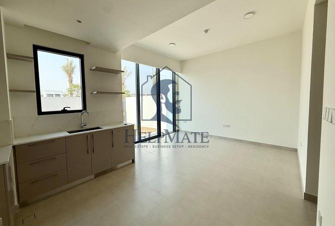 121554262 - Property Image 2