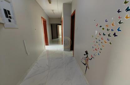 Apartment - 2 Bedrooms - 2 Bathrooms for rent in Hai Al Murabbaa - Central District - Al Ain