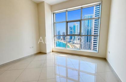 Apartment - 3 Bedrooms - 3 Bathrooms for rent in Al Khan Corniche - Al Khan - Sharjah