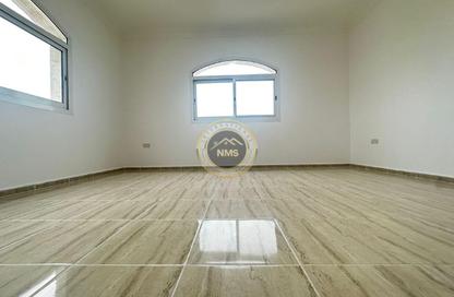 Apartment - Studio - 1 for rent in Al Mushrif - Abu Dhabi