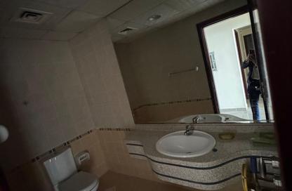 Apartment - 2 Bedrooms - 4 Bathrooms for rent in Ajman Corniche Residences - Ajman Corniche Road - Ajman