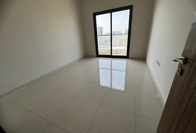 64042705 - Property Image 2