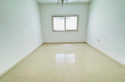 Apartment - 1 Bedroom - 2 Bathrooms for rent in New Al Taawun Road - Al Taawun - Sharjah