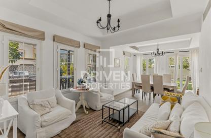 Villa - 3 Bedrooms - 3 Bathrooms for rent in Springs 12 - The Springs - Dubai