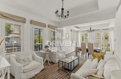 فيلا - 3 غرف نوم - 3 حمامات للايجار في الينابيع 12 - الينابيع - دبي