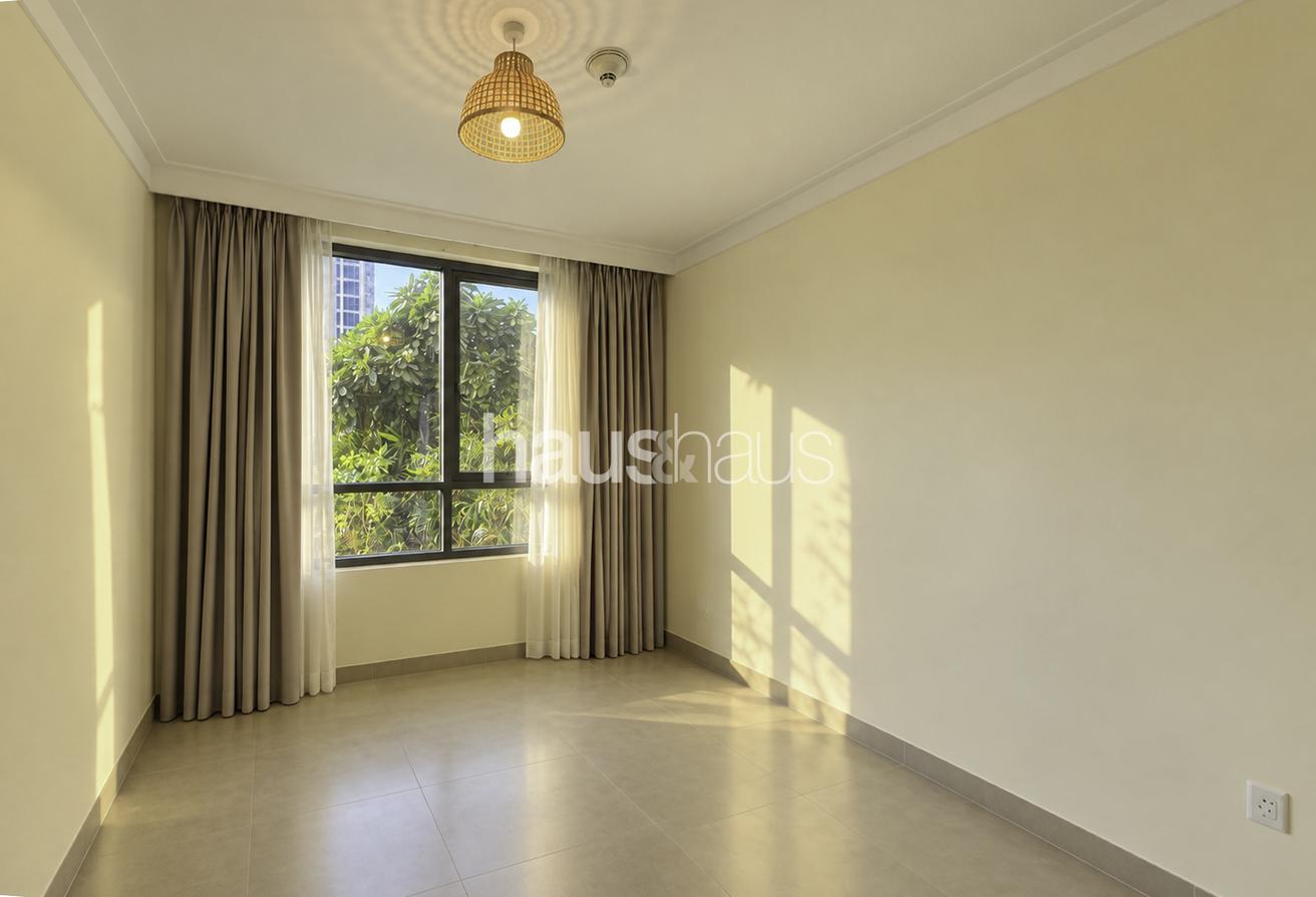 1 in 1 Rare 3BR | Low Floor | Marina & Burj View photo 19