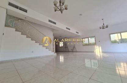 Villa - 4 - 6 for rent in Circle Villas - Jumeirah Village Circle - Dubai