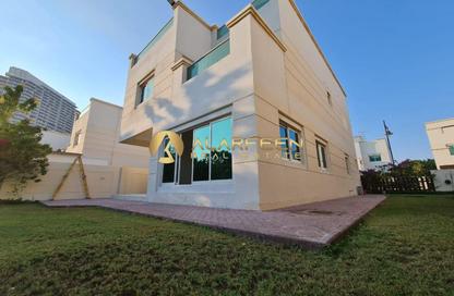 Villa - 4 - 6 for rent in Circle Villas - Jumeirah Village Circle - Dubai