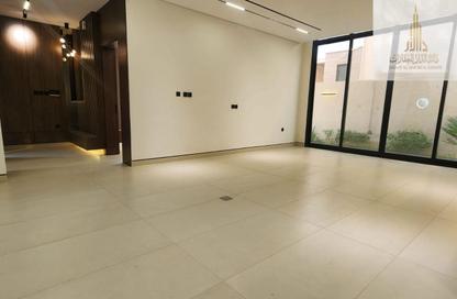 Villa - 5 - 7 for sale in Al Helio Downtown - Al Helio - Ajman
