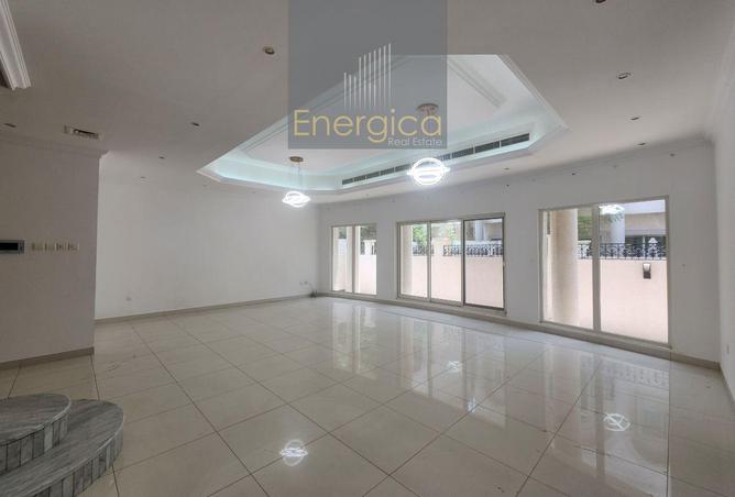 107314762 - Property Image 3