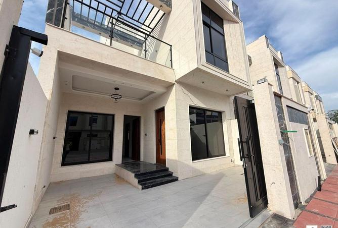 104267861 - Property Image 2