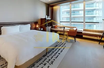 النزل و الشقق الفندقية - 1 حمام للبيع في تاور C - داماك تاورز من باراماونت - الخليج التجاري - دبي