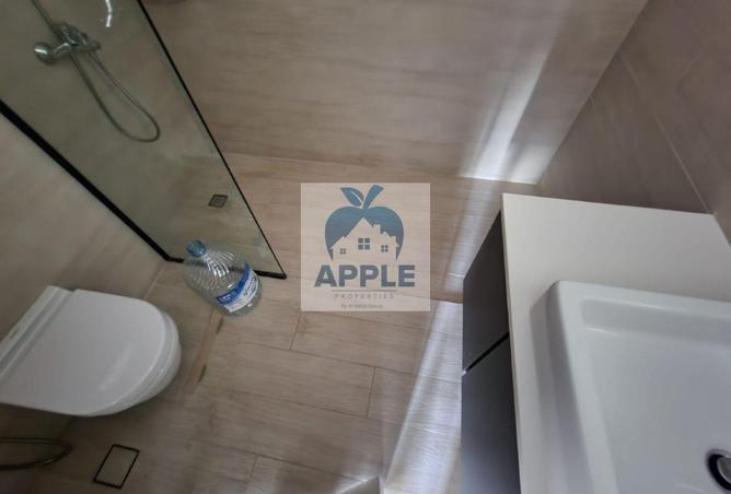 143761400 - Property Image 3