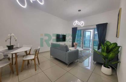 Apartment - 1 Bedroom - 2 Bathrooms for sale in Marina Pinnacle - Dubai Marina - Dubai