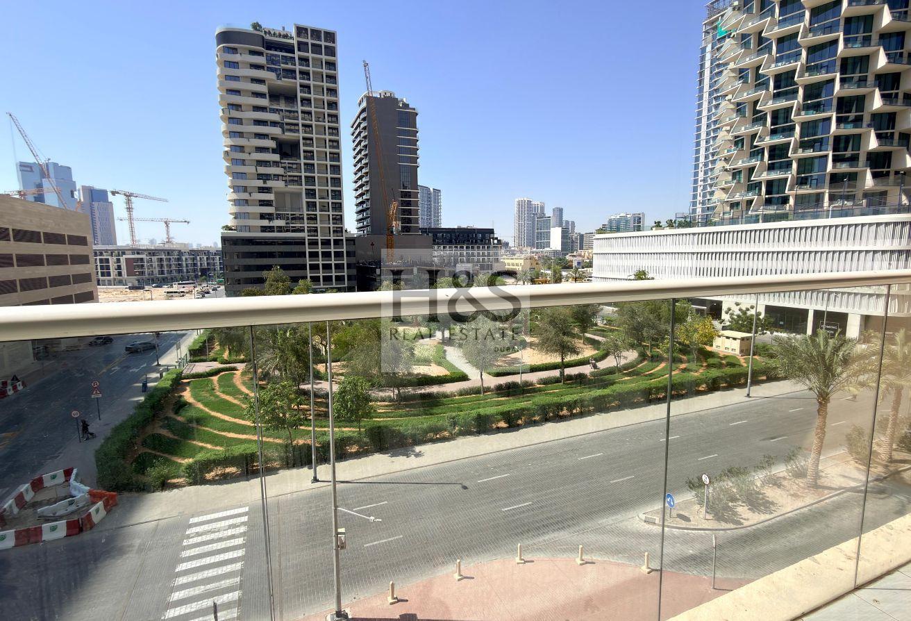 Studio Apt | DAMAC Ghalia | Pool & Skyline View photo 7