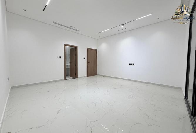 96115401 - Property Image 3