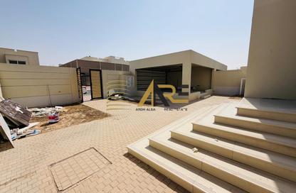 Villa - 3 - 4 for rent in Barashi - Al Badie - Sharjah
