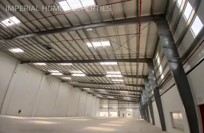 صالة عرض - استوديو - 3 حمامات للايجار في أم الثعوب - أم القيوين