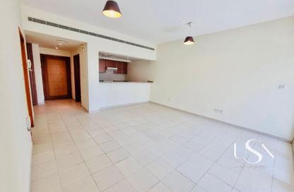 Apartment - 1 Bedroom - 1 Bathroom for rent in Al Dhafra 4 - Al Dhafra - Greens - Dubai