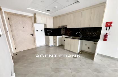 Apartment - 1 - 2 for rent in Binghatti Avenue - Al Jaddaf - Dubai