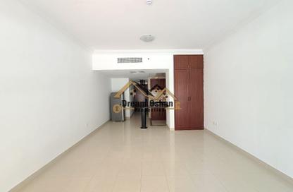 Apartment - Studio - 1 for rent in Al Nayli Building - Dubai Silicon Oasis - Dubai