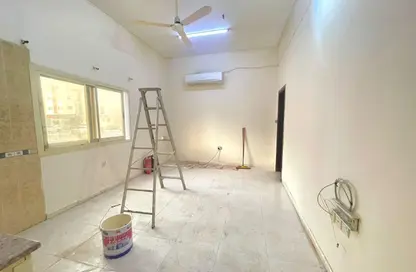 Apartment - Studio - 1 Bathroom for rent in Fire Station Road - Muwaileh - Sharjah