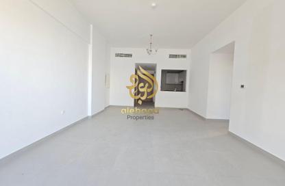 شقة - 2 غرف نوم - 3 حمامات للايجار في السكن الإمبراطوري - المدينة العالمية المرحلة 2 - 4 الورسان - الورسان - دبي شقة - 2 غرف نوم - 3 حمامات للايجار في السكن الإمبراطوري - المدينة العالمية المرحلة 2 - 4 الورسان - الورسان - دبي