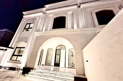 فيلا - 6 غرف نوم - 8 حمامات للايجار في ّالطي - الشارقة