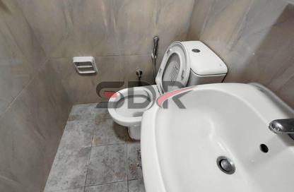 Apartment - 2 Bedrooms - 2 Bathrooms for rent in Jasmine Tower - Airport Road - Abu Dhabi