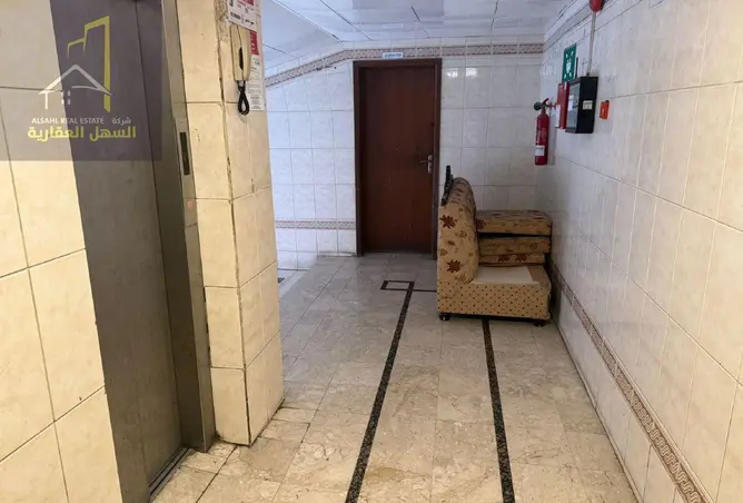 72720203 - Property Image 3