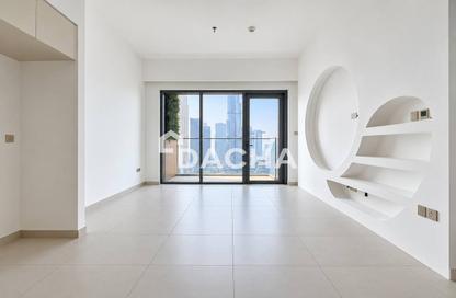 Apartment - 2 - 2 for rent in Burj Royale - Downtown Dubai - Dubai