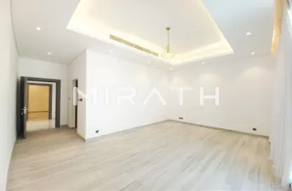 Villa - 6 Bedrooms - 7 Bathrooms for rent in Jumeirah 1 Villas - Jumeirah 1 - Jumeirah - Dubai