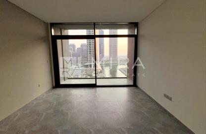 Apartment - Studio - 1 for rent in Peninsula One - Peninsula - Business Bay - Dubai